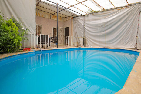 ویلا تکخواب استخر آبگرم در کردان