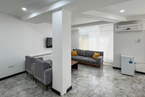 سوئیت مبله همکف در شریعتی