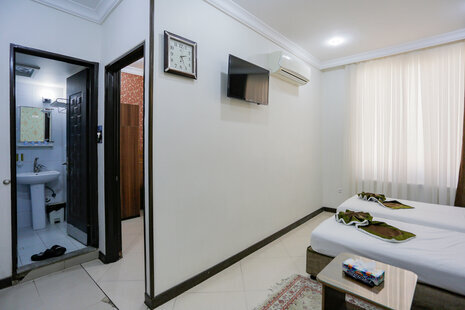 اتاق (4نفره)در هتل آپارتمان در مشهد