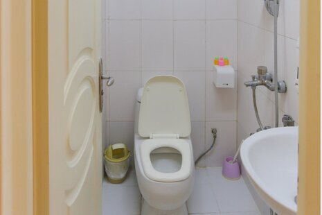 اتاق 302 سه تخت در مسافرخانه میدان خراسان