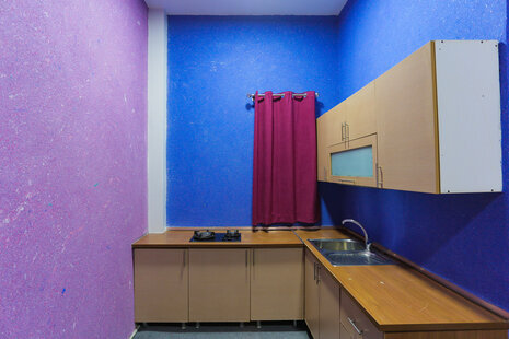 واحد دو نفره در مسافرخانه در میدان فردوسی