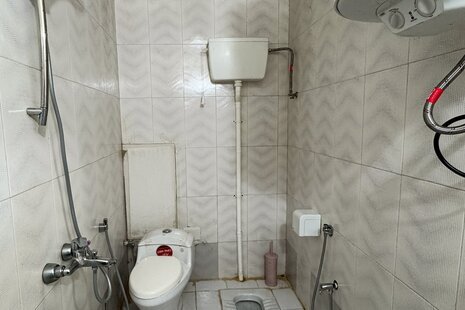 آپارتمان مبله تکخواب 8  امید یک در قشم