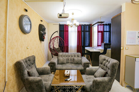 آپارتمان مبله دوخواب قصر 3 در خیابان پلیس