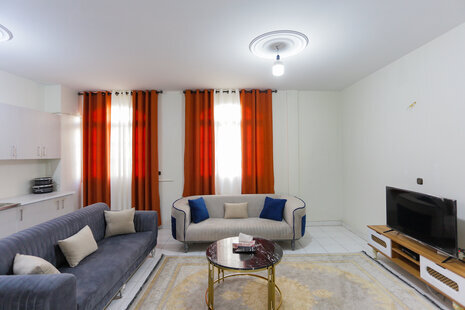 آپارتمان مبله دوخواب واحد 2 در شهرک گلستان