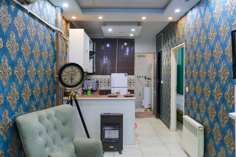 آپارتمان مبله تکخواب طبقه سوم در خیابان جی