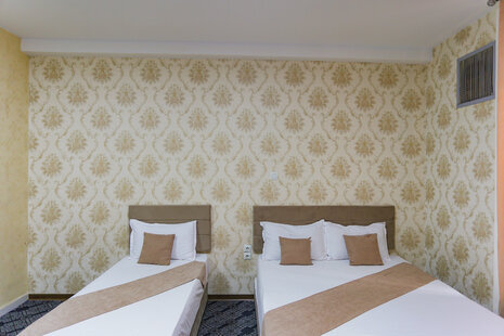 اتاق 3 نفره 2 در هاستل کریمخان