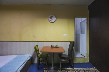 سوئیت 2 نفره در مهمانسرا در تهران