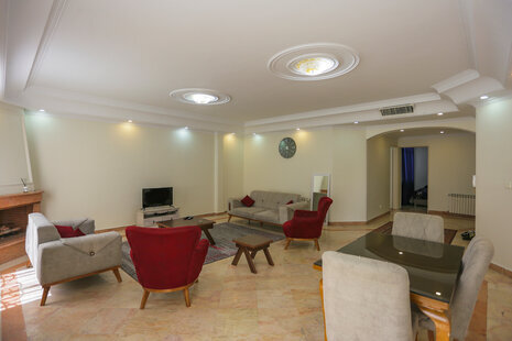 آپارتمان مبله طبقه سوم در ونک