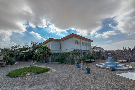 واحد دبل در هتل استخردار ساحلی قشم