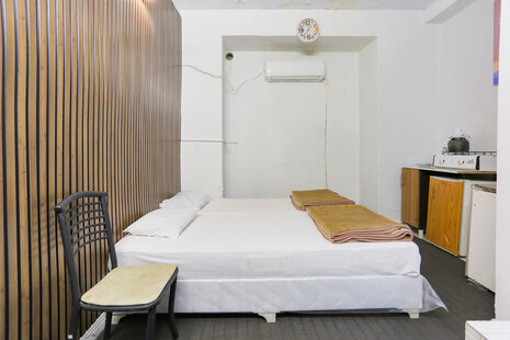 سوئیت 102 در مهمانپذیر بلوار کشاورز