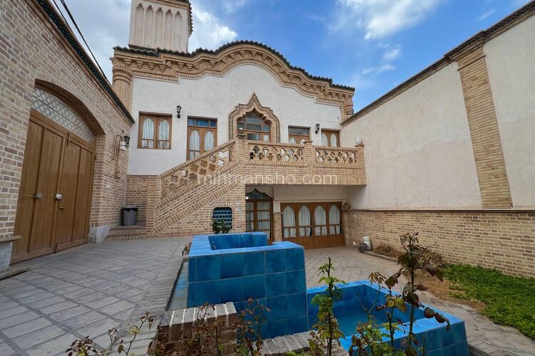 سوئیت اعیانی مبله در قم