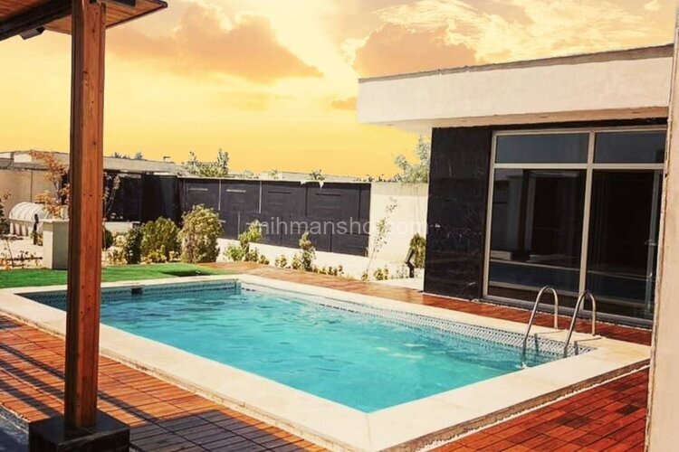 ویلا دوخواب استخردار مدرن در چهارباغ