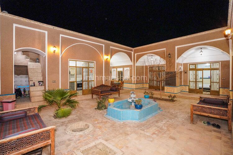 اتاق 4 دراقامتگاه بومگردی ورزنه