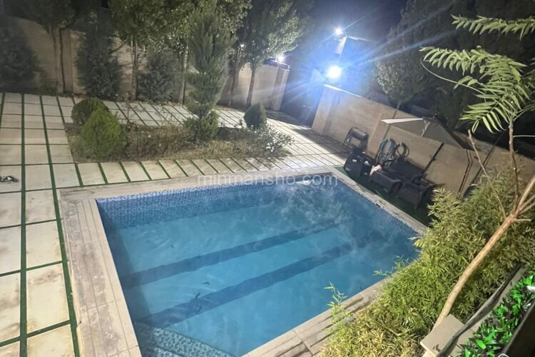 خانه ویلایی دوبلکس استخردار در چهارباغ