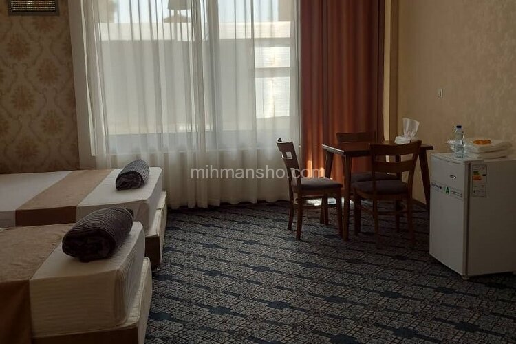 اتاق 3 نفره در هاستل کریمخان