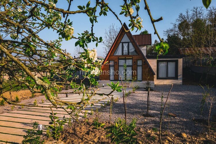 کلبه سوئیسی جکوزی دار جنگلی نور در ماسال