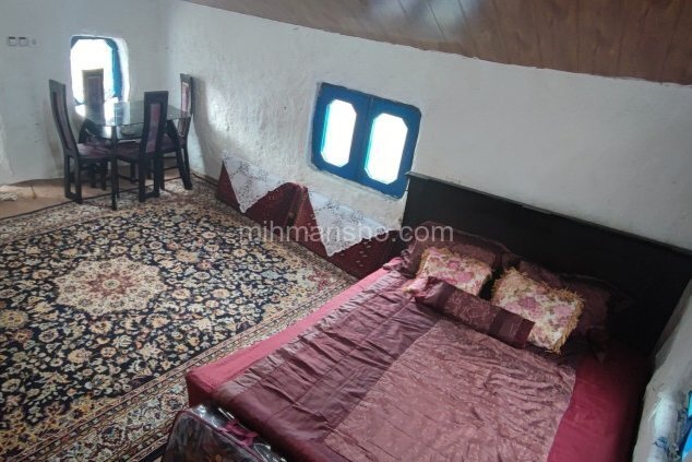 کلبه کاهگلی مبله باران در چمستان