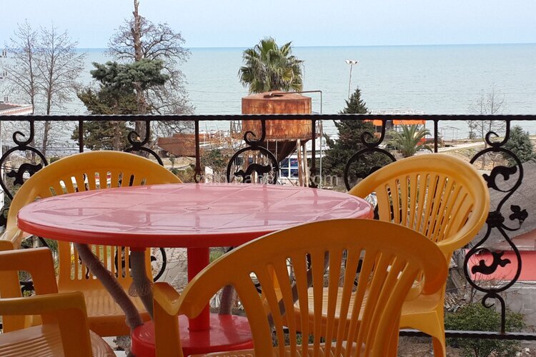 آپارتمان مبله دو خواب ساحلی در رامسر