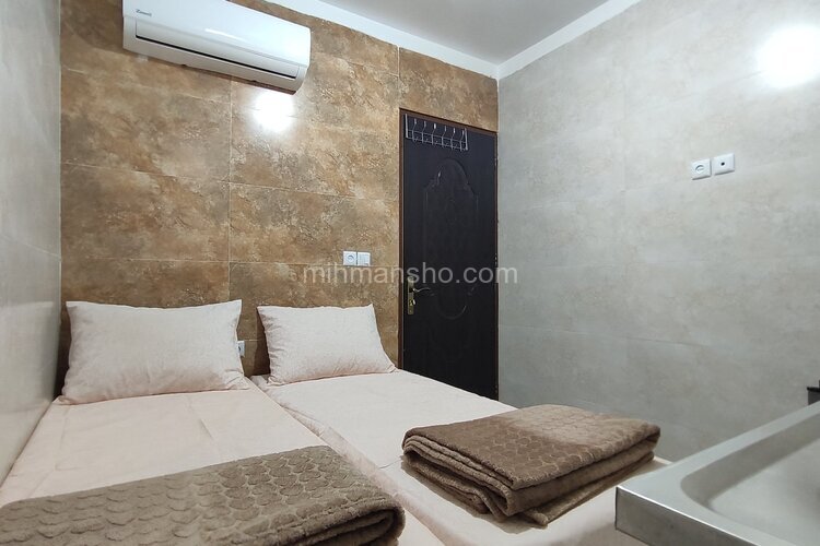 اتاق 401 دو تخت در مسافرخانه قم