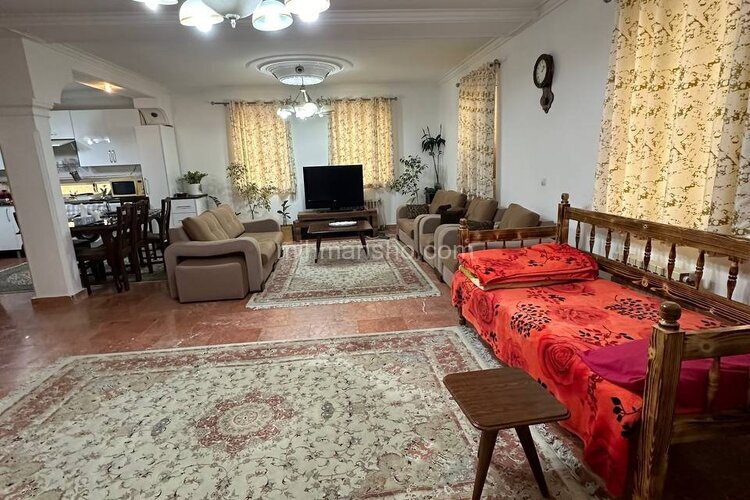 واحد دوبلکس در طبقه همکف ویلا در تنکابن