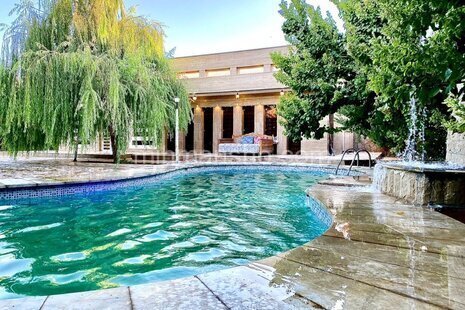 ویلا لوکس مبله دوخواب استخردار در اصفهان