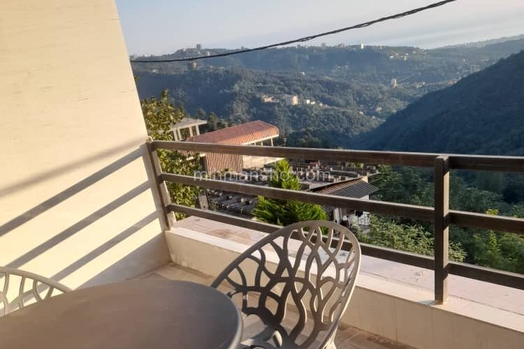 واحد تکخواب طبقه اول ویلا  ویو جنگل و دریا در رامسر