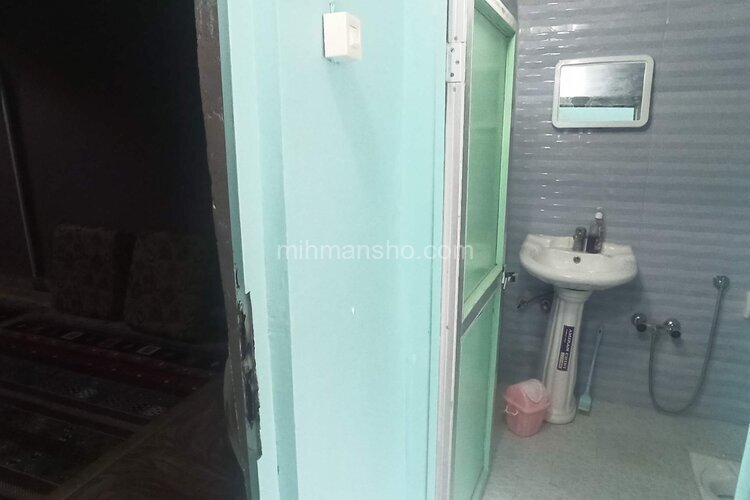 اتاق 4 در اقامتگاه بومگردی در کاشان