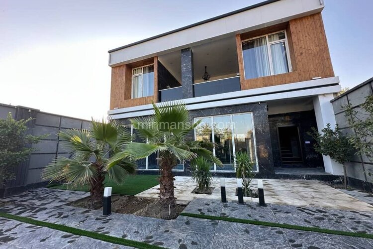 ویلا دوبلکس استخردار دو خواب دایموند 2 در چهارباغ