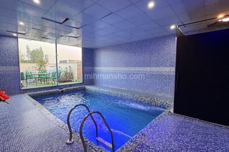 ویلا مبله دوبلکس استخردار سه خواب در چهارباغ