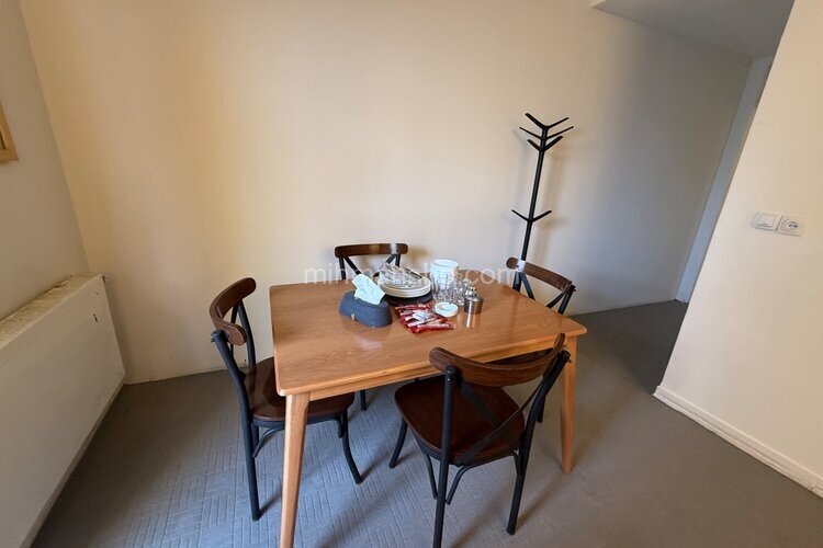 آپارتمان مبله دو خواب خانه سبز در شیراز