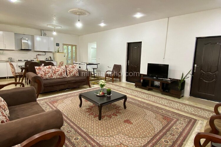 باغ ویلا سه خواب استخر آبگرم مبله در صومعه سرا