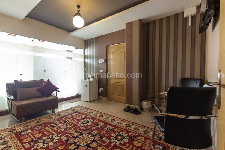 اتاق سه تخت در هتل آپارتمان اصفهان