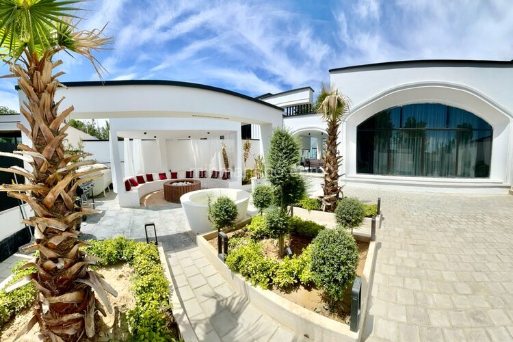 ویلا استخردار سه خواب مراکشی در ساوجبلاغ