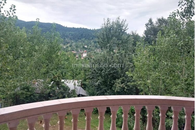 واحد دوخواب مبله در طبقه دوم ویلا فاطیما در فومن