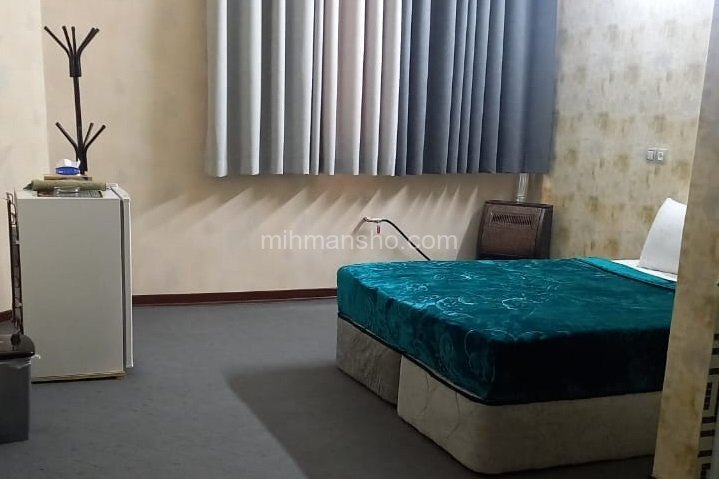 اتاق 203 در هتل آپارتمان شیراز