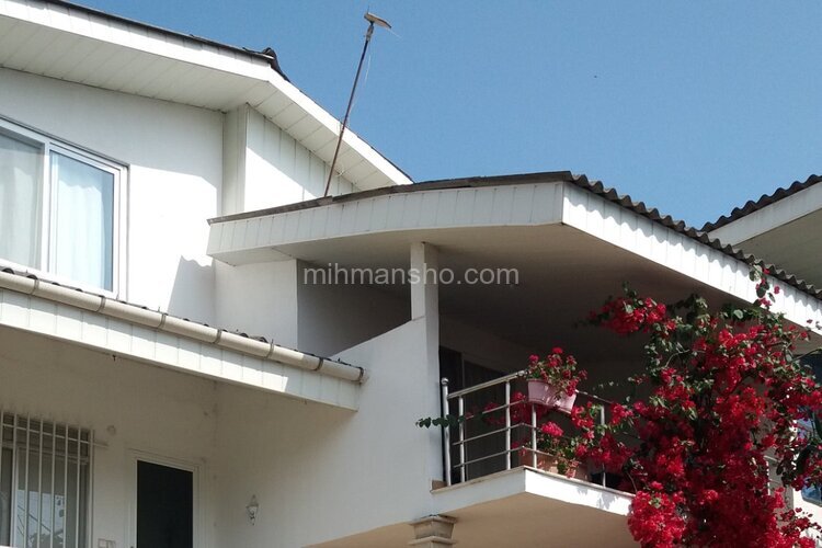 واحد دو خواب باران در طبقه اول ویلای رامسر