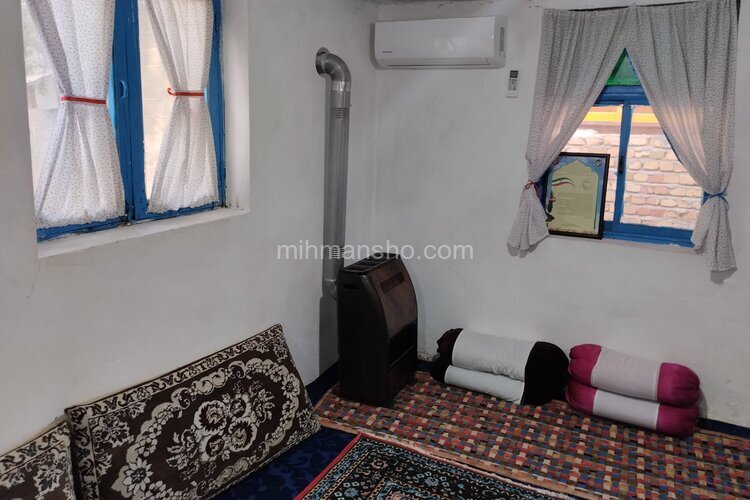 کلبه مرد کوچک در رشت