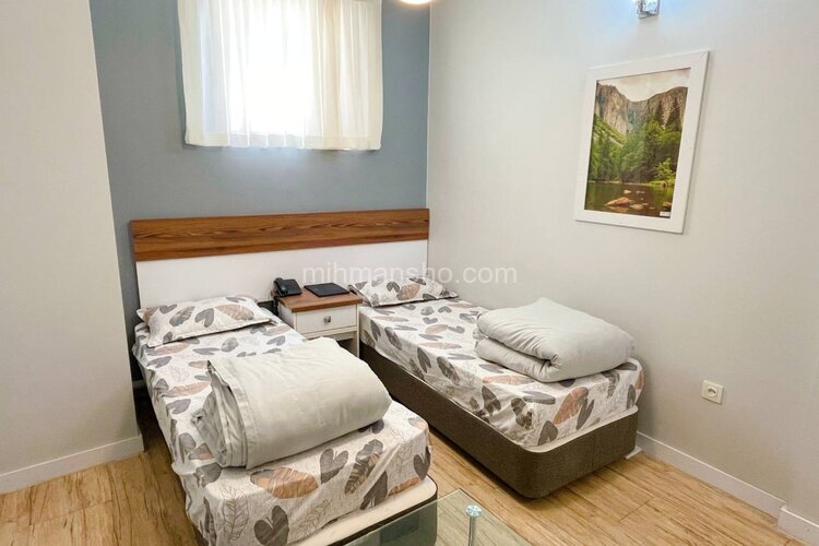 اتاق 208 در مسافرخانه مشهد