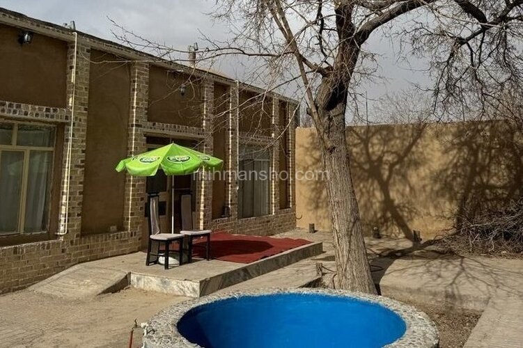 اتاق 12 متری 1 در اقامتگاه بومگردی گناباد