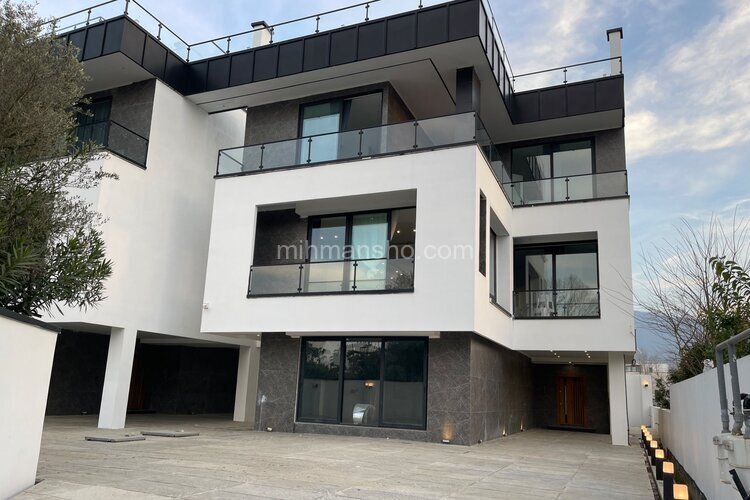 ویلا تریپلکس چهارخواب آمیتیس 1 در رویان