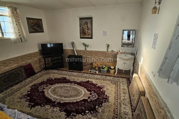 سوئیت 30 متری گل بابونه در کاشان