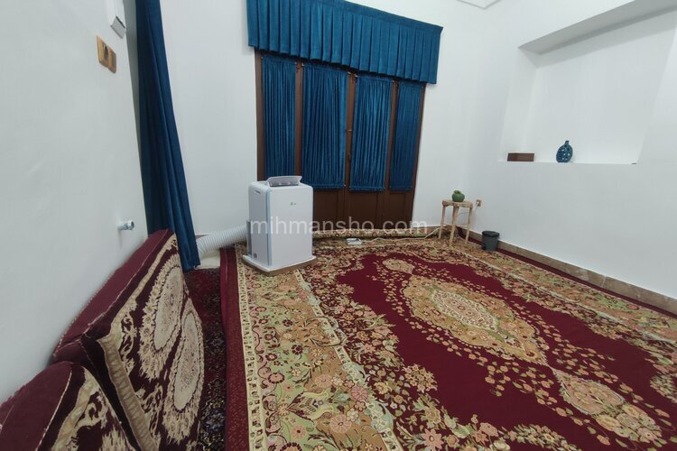 اتاق 3 در اقامتگاه بومگردی قم