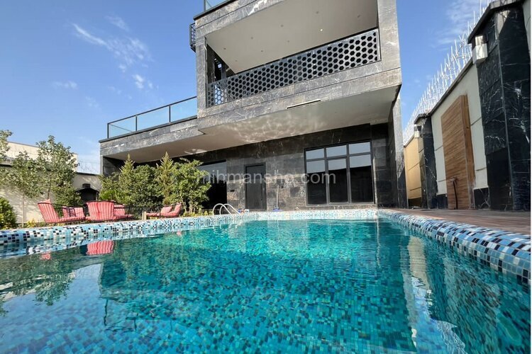 ویلا استخردار سه خواب نور ماه در چهارباغ