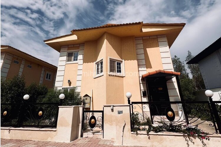 ویلا دوبلکس مبله سه خواب لوکس صدف در کیش