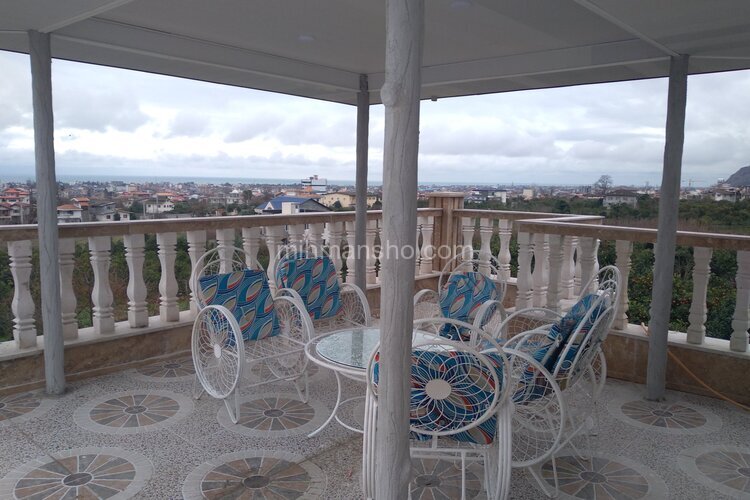 ویلا تریپلکس استخردار ملک در کتالم