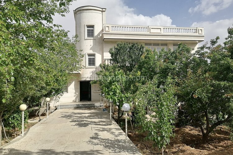 ویلا باغ در ویلا شهر کیمیا شیراز