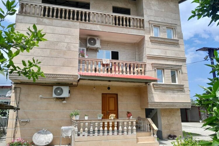 واحد دو خواب استخردار فاضل در طبقه همکف ویلا تالش