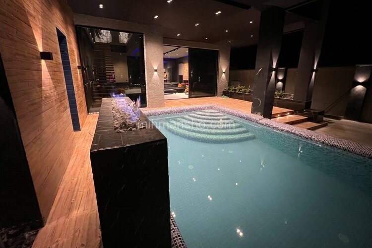 ویلا دوبلکس استخردار 5خواب گارنت در دماوند