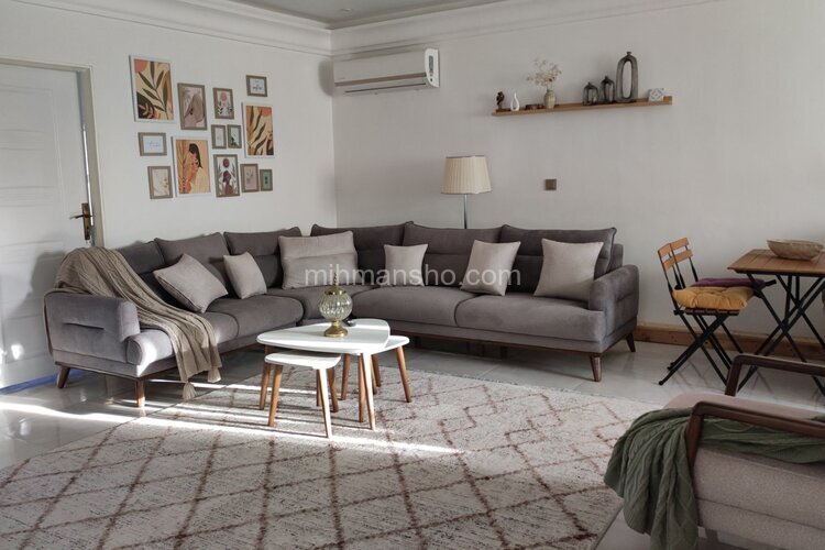 واحد تکخواب دانش در طبقه اول ویلای چابکسر | نمای پذیرایی