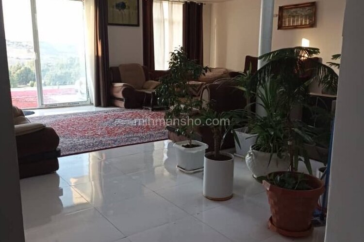 ویلا تک خواب در باغ بهادران